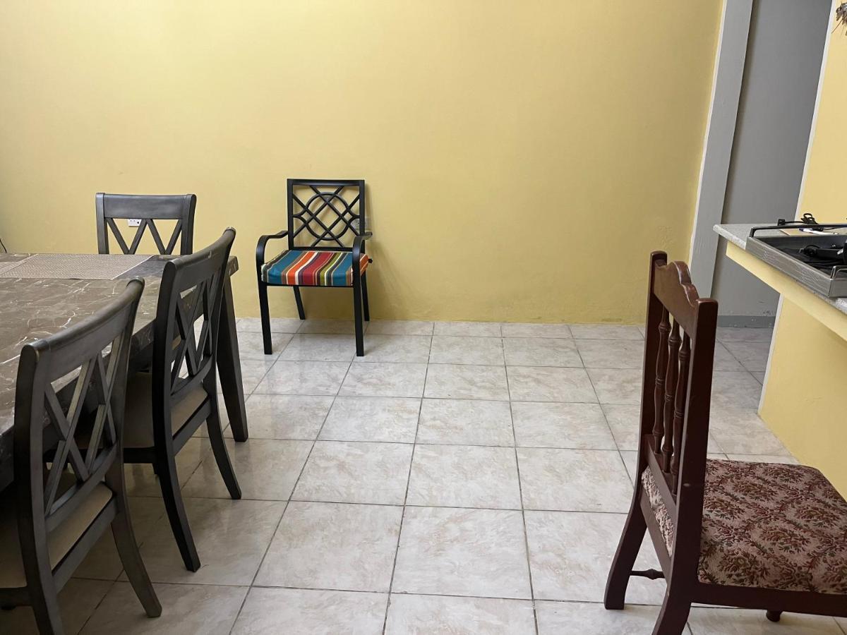 St Bess Comfort Style Black River Exterior foto